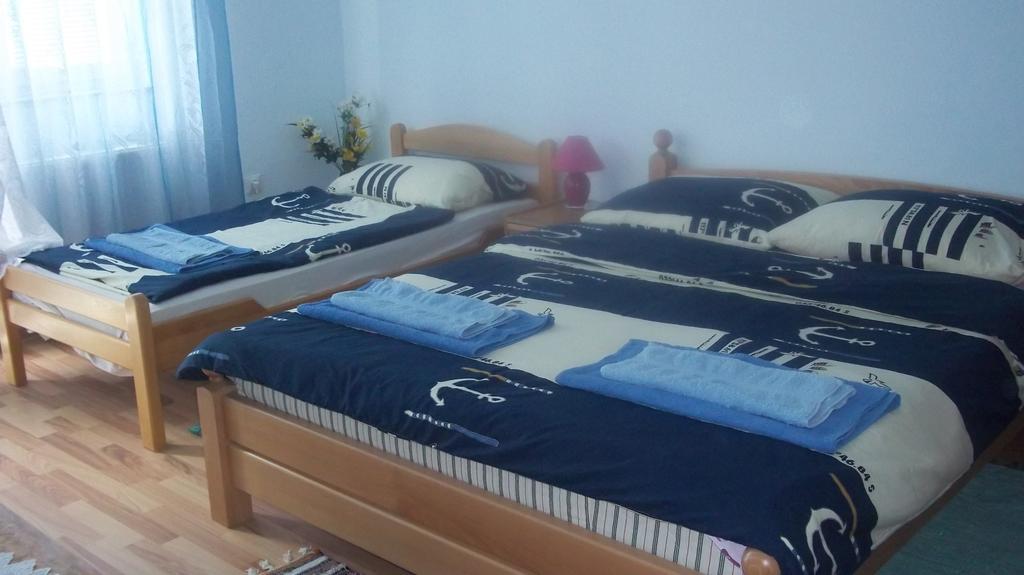Rooms Zigic コレニツァ 部屋 写真