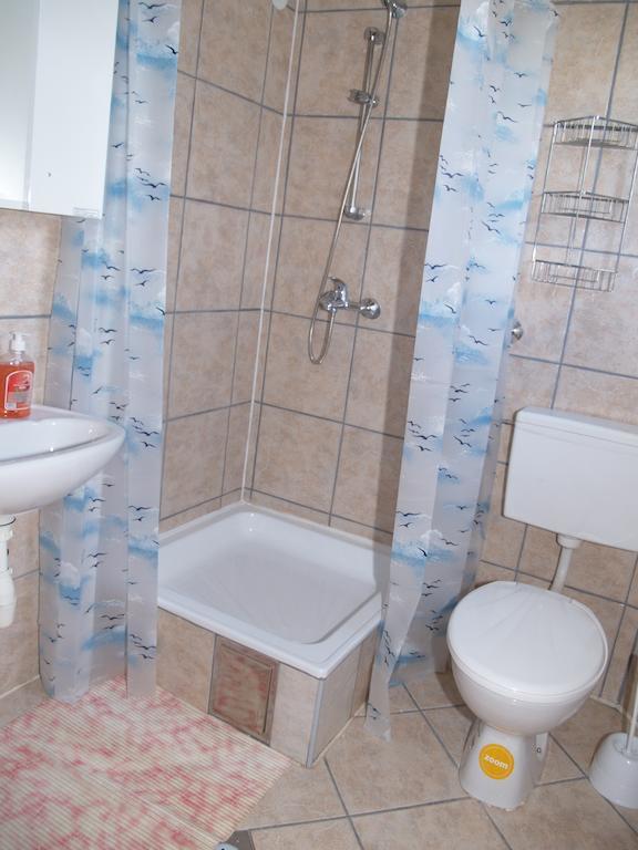 Rooms Zigic コレニツァ 部屋 写真